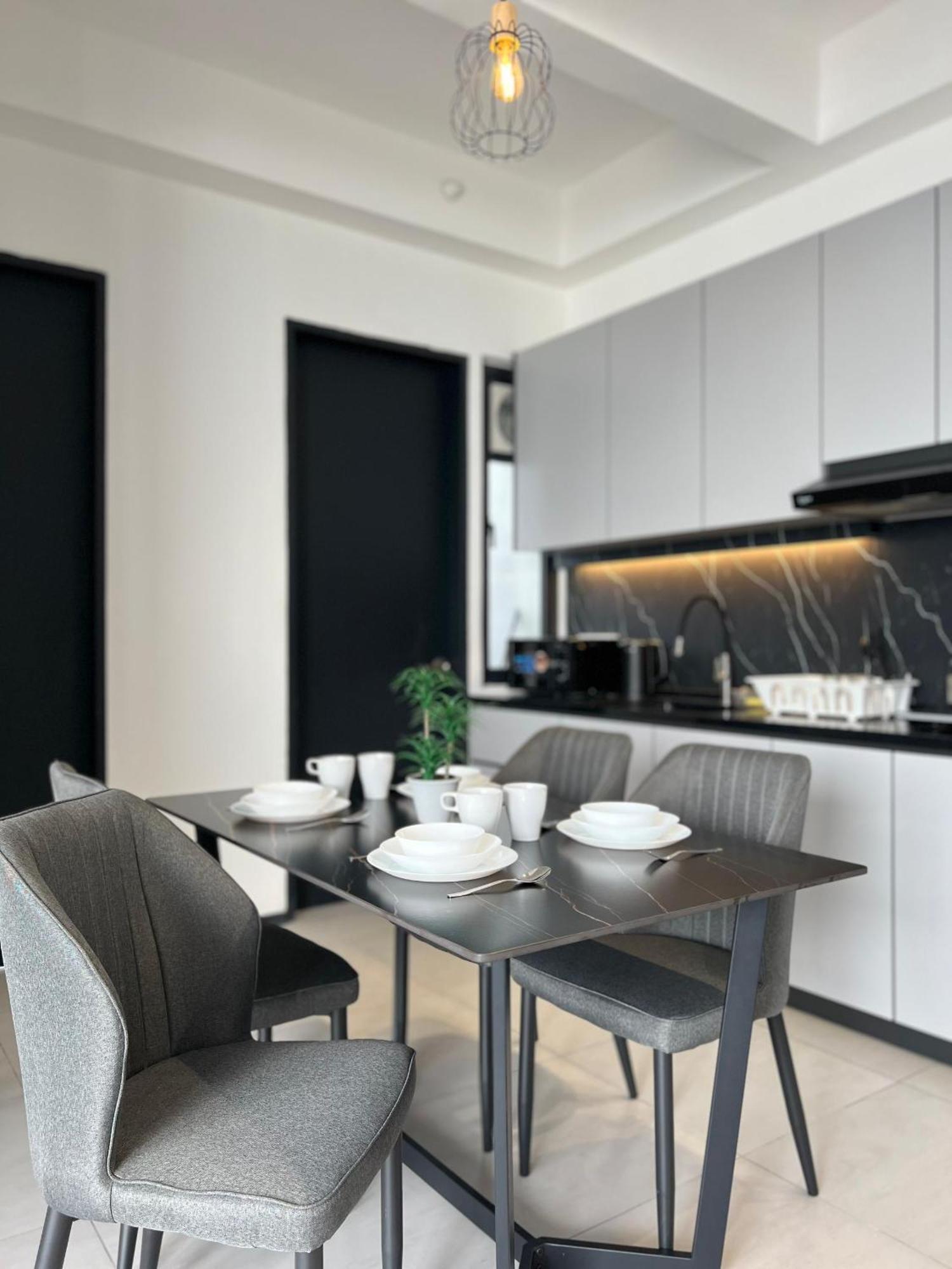 Jelutong Urban Suites Two Or Three Bedroom Georgetown By Anc מראה חיצוני תמונה